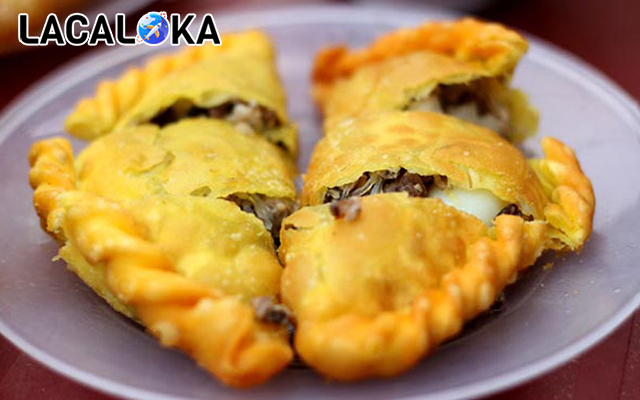 Bánh gối - Món ăn vặt phổ biến
