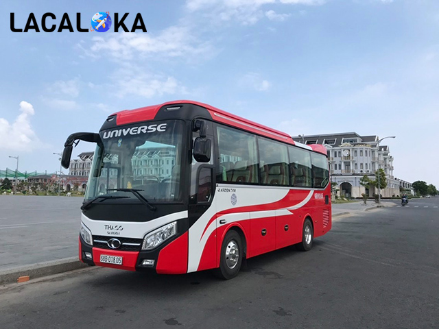 Di chuyển bằng xe khách khi du lịch Nhà thờ đổ Nam Định