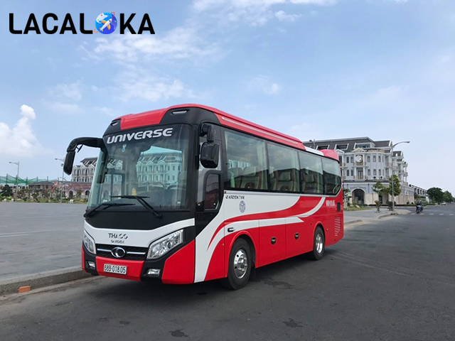 Di chuyển bằng xe khách