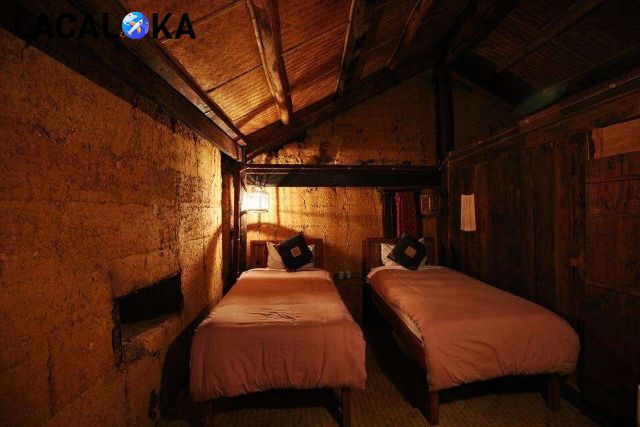 Không gian phòng nghỉ ấm cúng tại Auberge de Mèo Vạc homestay