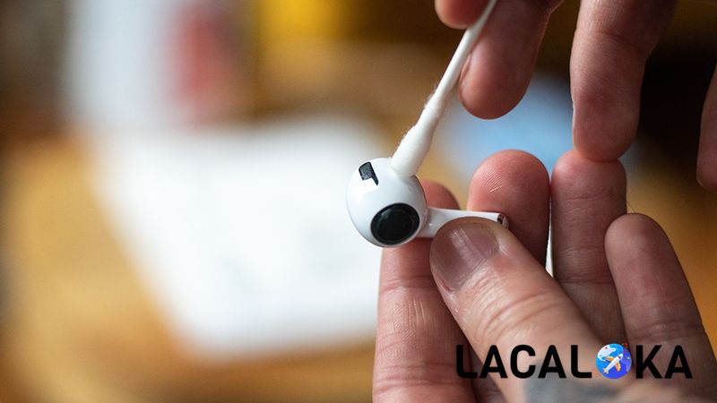 Kiểm tra tình trạng tai nghe là cách khắc phục lỗi máy tính không kết nối được tai nghe nhanh nhất
