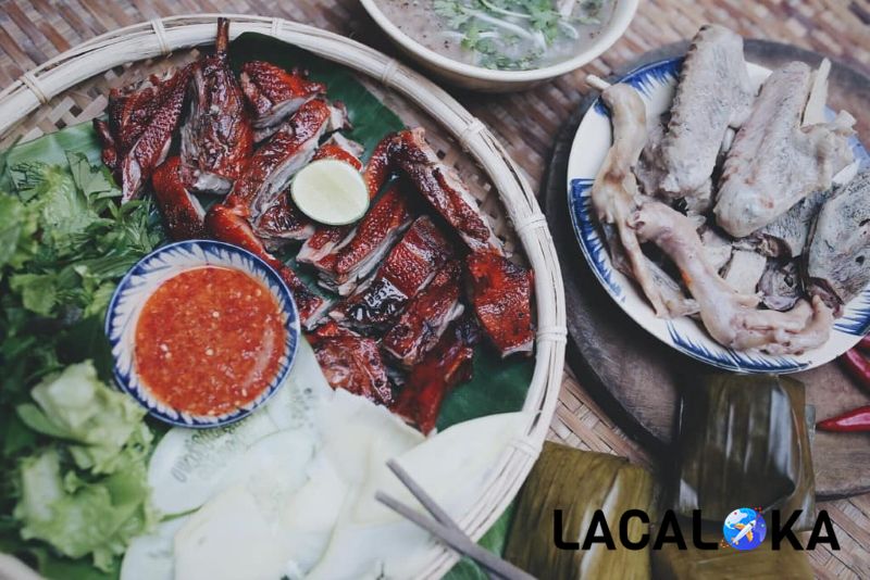 Thực đơn của cơm vịt Âu Cơ vô cùng đa dạng