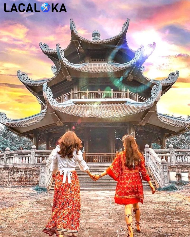 Một góc chụp ảnh độc đáo tại chùa Bái Đính